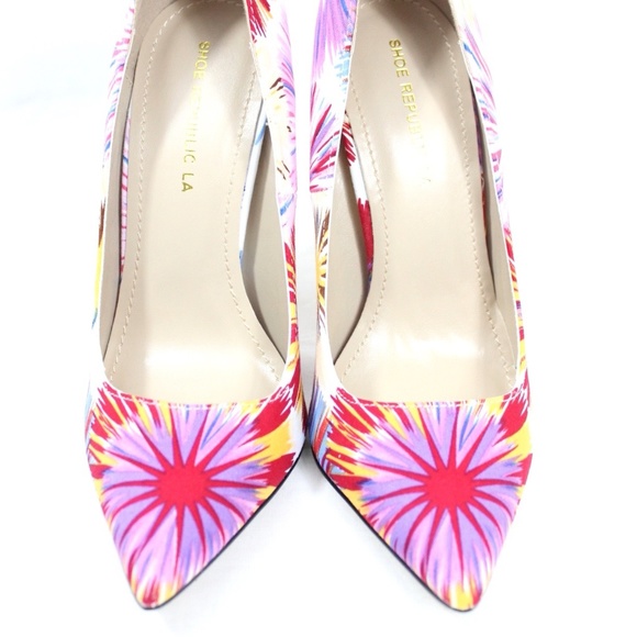 Pointy Toe Multi Colored Stiletto High Heel Pumps - Picture 3 of 4